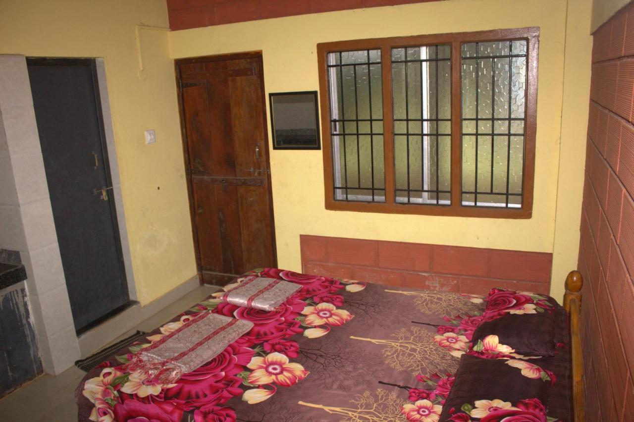 Surya Guest House Gokarna  Εξωτερικό φωτογραφία